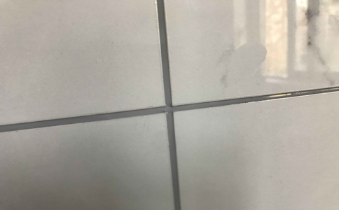 衛生間和廚房的墻壁要不要美縫